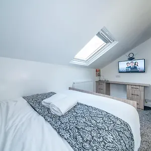 *ra12s* For Your Relaxed & Cosy + Free Parking + Free Fast Wifi * Leeds (West Yorkshire)